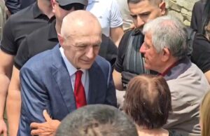 Ilir Meta ka lënë sot burgun 313 për t’i dhënë lamtumirën babait të tij
