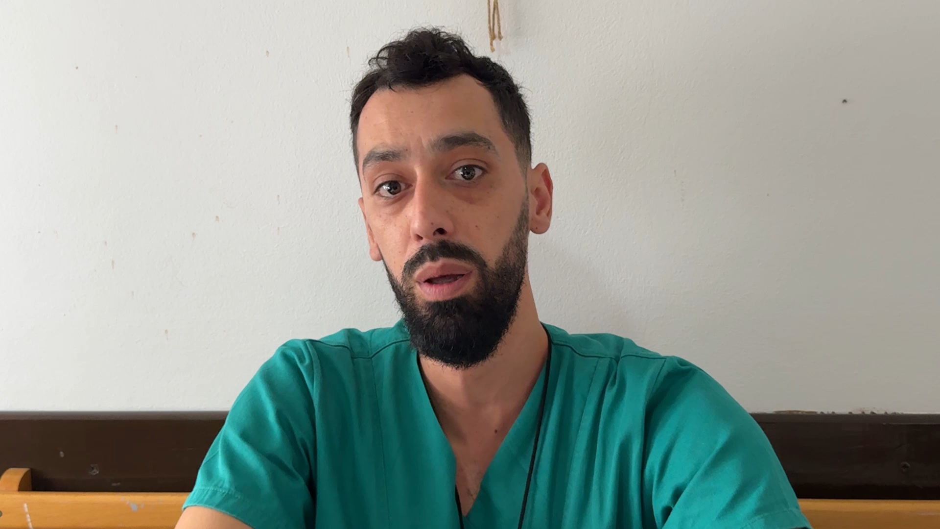 Temperaturat e larta shtojnë virozat në Fier, deri në 200 vizita në ditë në urgjencë