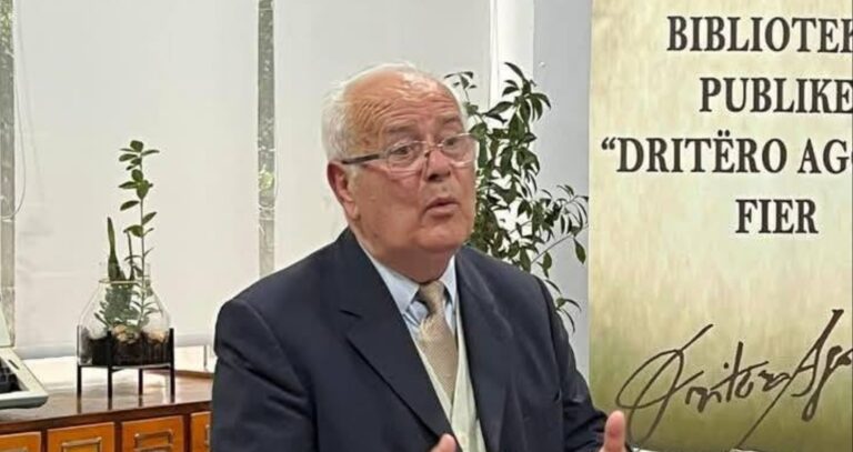 Mihal Lili Krimçe vlerësohet nga Ministria e Arsimit, dy veprat e autorit fierak pjesë e bibliotekave shkollore