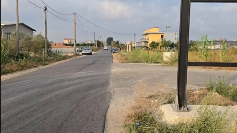 Aksidenti tragjik në Manzë, identifikohen tri viktimat dhe dy të plagosurit. 16-vjeccari transportohet drejt Tiranës në gjendje të rëndë