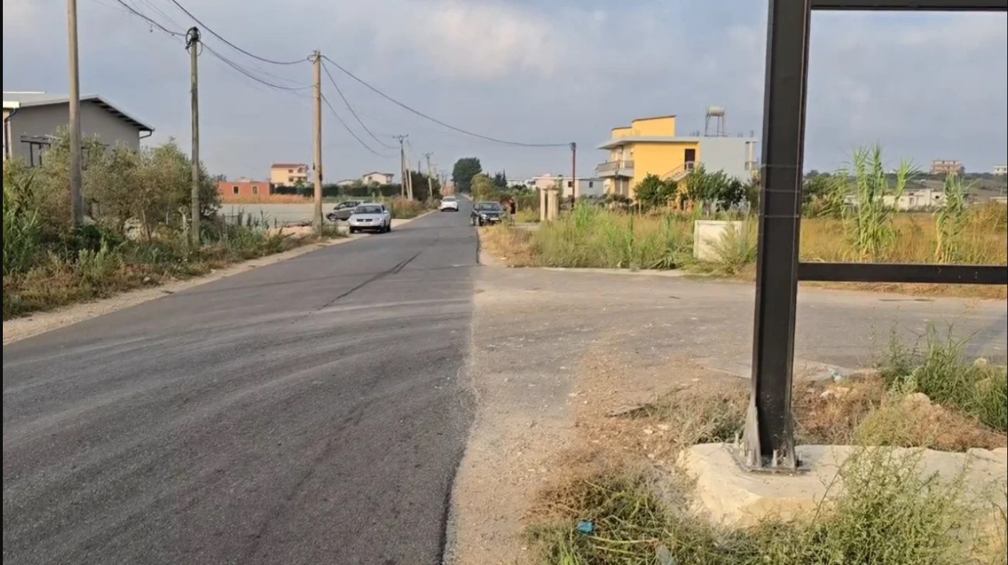 Aksidenti tragjik në Manzë, identifikohen tri viktimat dhe dy të plagosurit. 16-vjeccari transportohet drejt Tiranës në gjendje të rëndë