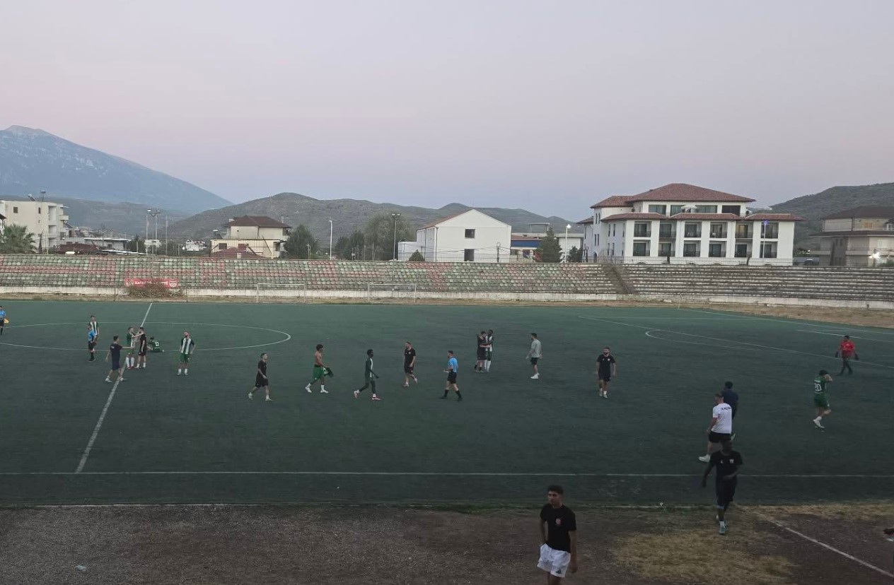 Miqësore, Apolonia fiton në Berat ndaj Tomorit