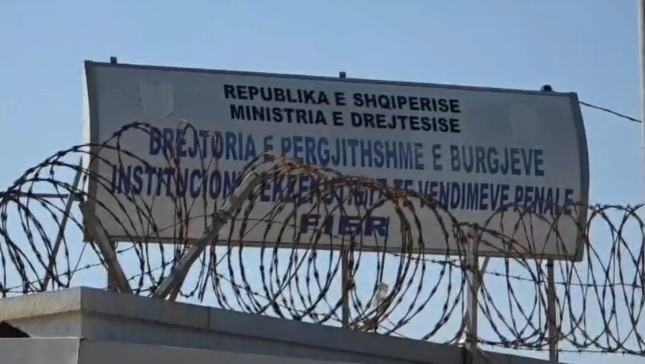 U dërgua me ambulancë në spital, por nuk mbijetoi, humb jetën i dënuari në burgun e Fierit