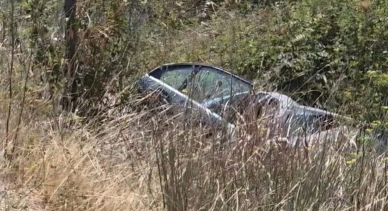 Aksident i rëndë në aksin “Levan-Tepelenë”, përplasen dy automjete, plagosen nëna me dy vajzat dhe shoferi