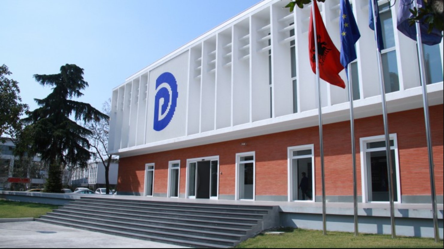 PD kërkon ndryshim të rendit të ditës në parlament: Hiqni interpelancat, debat me Ramën për arrestimin e ish-kreut të SHISH